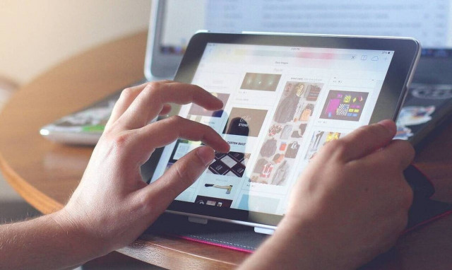 Voucher 200 ευρώ: Aνοίγει σήμερα η πλατφόρμα - Ποιοι είναι οι δικαιούχοι