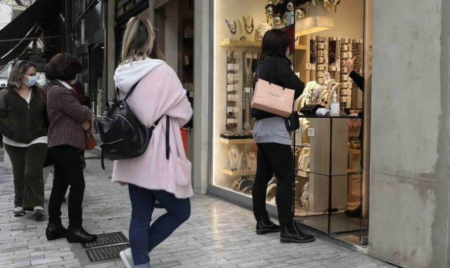 Παπαθανάσης - Lockdown: Δεν μπορεί να υπάρχει ένας αστυνομικός δίπλα σε κάθε έμπορο