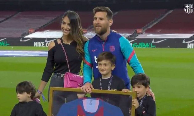 Λιονέλ Μέσι: Η Μπαρτσελόνα τον τίμησε για το θρυλικό ρεκόρ του! (video+photos)