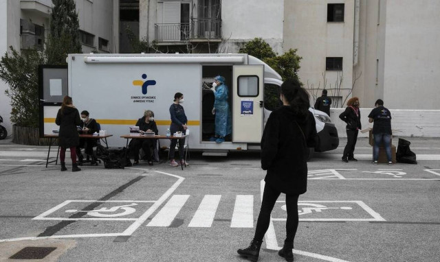 Κορονοϊός: Σοκαριστική πρόβλεψη Σαρηγιάννη - «Μετά το Πάσχα θα έχουμε 9.000 κρούσματα ημερησίως»