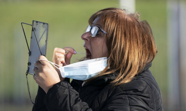 Βρετανία:Δύο rapid test την εβδομάδα δωρεάν σε κάθε πολίτη δίνει η κυβέρνηση- Ξανανοίγει η οικονομία