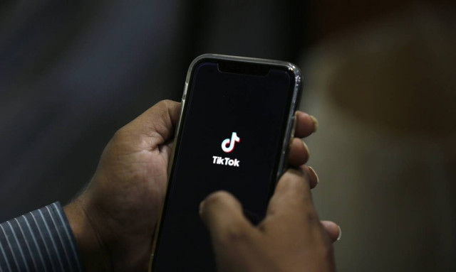 Παπακώστας για TikTok: «Πόλος έλξης για παιδόφιλους» - Οι παγίδες των μέσων κοινωνικής δικτύωσης