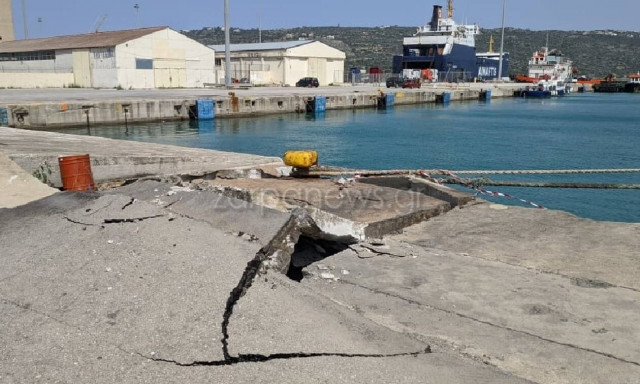 Χανιά: Οι θυελλώδεις άνεμοι «κάρφωσαν» πλοίο στο Λιμάνι της Σούδας