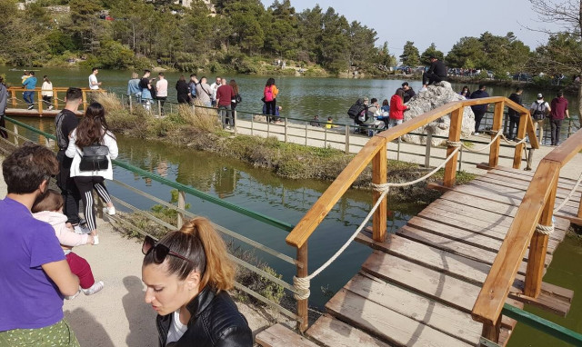 Μετακίνηση από δήμο σε δήμο: Ανοίχτε την και τις καθημερινές λέει η Μίνα Γκάγκα