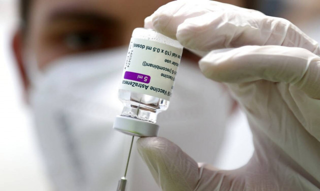 Κορονοϊός - Χρούσος: Aπειροελάχιστος ο κίνδυνος για όσους εμβολιαστούν με AstraZeneca