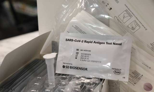 Self test - rapid test: Ποιες οι βασικές διαφορές - Οδηγίες για πολίτες, τι ισχύει για τους μαθητές