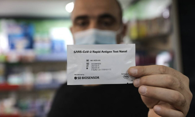 Self test - Κοντοζαμάνης: Διαθέσιμα από αύριο στα φαρμακεία τουλάχιστον 700.000 τεστ