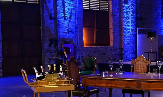 MasterChef Spoiler (7/4): Ομαδική δοκιμασία με… γκρίνιες και σαμπάνια - Ποιοι θα τα καταφέρουν;