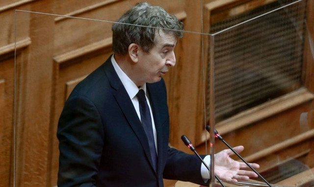 Για την «ταμπακιέρα» δεν είπε τίποτα ο κ. Χρυσοχοΐδης