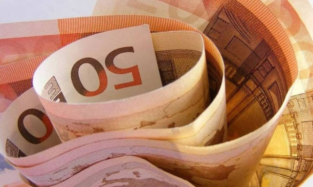 ΟΠΕΚΑ: Νωρίτερα θα πληρωθούν τα επιδόματα λόγω Πάσχα - Οι δικαιούχοι