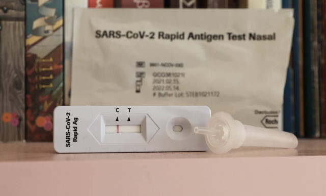 Μεγάλη προσοχή: Πώς πετάμε το self-test μετά τη χρήση του - Αναλυτικές οδηγίες