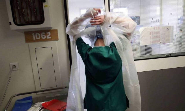 Γαλλία - κορονοϊός: Εξακολουθεί να αυξάνεται ο αριθμός των νοσηλευόμενων ασθενών στις ΜΕΘ