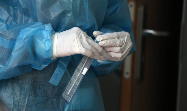 Άνοιγμα Σχολείων: Πόσοι μαθητές έχουν βρεθεί θετικοί - Η διαδικασία των self tests βήμα προς βήμα