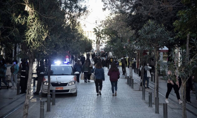 Λιανεμπόριο:  Ποια μεγάλα καταστήματα ανοίγουν σήμερα - Τι ισχύει για εμπορικά κέντρα