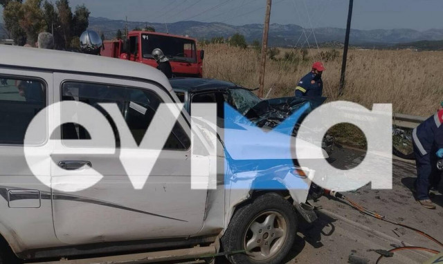 Εύβοια: Σοβαρό τροχαίο με τραυματίες - Ανάμεσα τους ένα μωρό (pics)