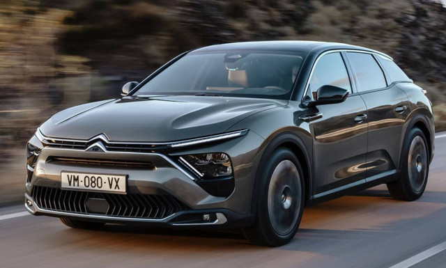 Επίσημο: Αυτό είναι το νέο κορυφαίο Citroen C5 X