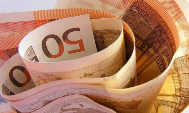 Δώρο Πάσχα 2021: Πότε θα πληρωθεί - Υπολογίστε ΕΔΩ πόσα χρήματα θα πάρετε