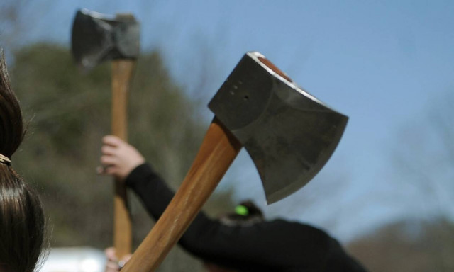 Σύλληψη άνδρα με τσεκούρι σε κεντρική λεωφόρο του Λονδίνου