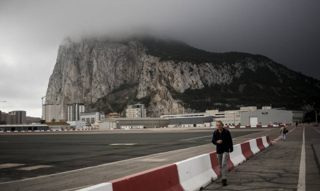 Το Γιβραλτάρ βγήκε από την πανδημία και το Newsbomb.gr βρήκε τον Έλληνα που το… έζησε