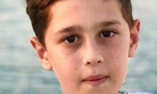 Πάτρα: Συγκινεί ο πατέρας του μικρού Ανδρέα που ταξιδεύει για το θαύμα - «Δεν περιγράφεται η αγάπη»