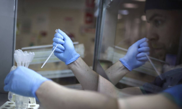 Σουηδία: Αντιμέτωπη με... έλλειψη σπέρματος εν μέσω πανδημίας