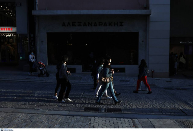 Lockdown: «Κληρώνει» σήμερα για εμπορικά κέντρα, φροντιστήρια και αγορές σε καταστήματα