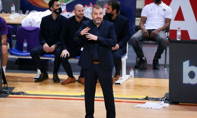 Στέφανος Δέδας στο Newsbomb.gr: Η ζωή στην... πρωταθλήτρια χώρα των εμβολιασμών, το Ισραήλ