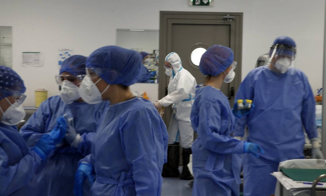 Greece records1,829 new COVID-19 cases, 841 intubated and 65 deaths on Sunday