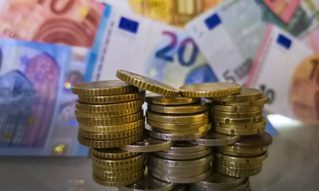 Αναδρομικά: Τα ποσά για 450.000 συνταξιούχους - Πότε θα τα πάρουν