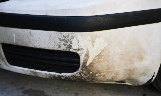 Επεισόδια στην Κυψέλη: Επιτέθηκαν σε αστυνομικούς και έσπασαν αυτοκίνητα μετά το κορονοπάρτι