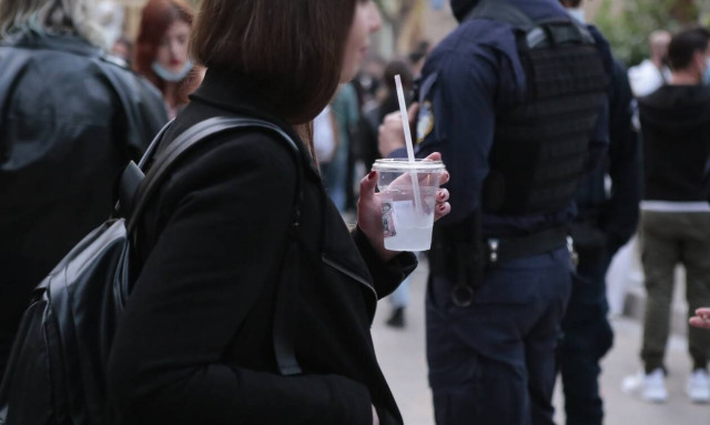 Βασιλακόπουλος: Αν μείνουμε Αθήνα το Πάσχα τα κρούσματα θα αυξηθούν, να ανοίξει η εστίαση έξω