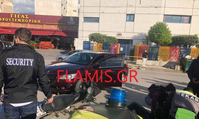 Πάτρα: Οδηγός μοτοσυκλέτας εκσφενδονίστηκε μετά από σύγκρουση με ταξί