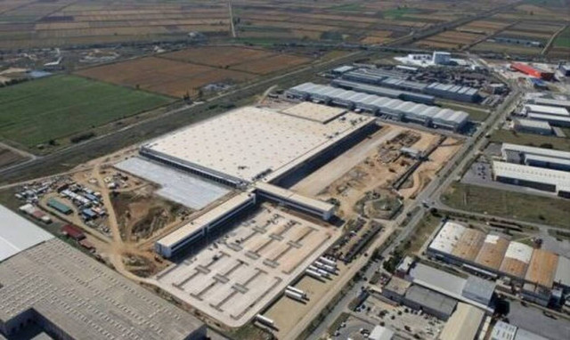 EY: Πώς θα γίνει η Ελλάδα διεθνές εμπορευματικό κέντρο