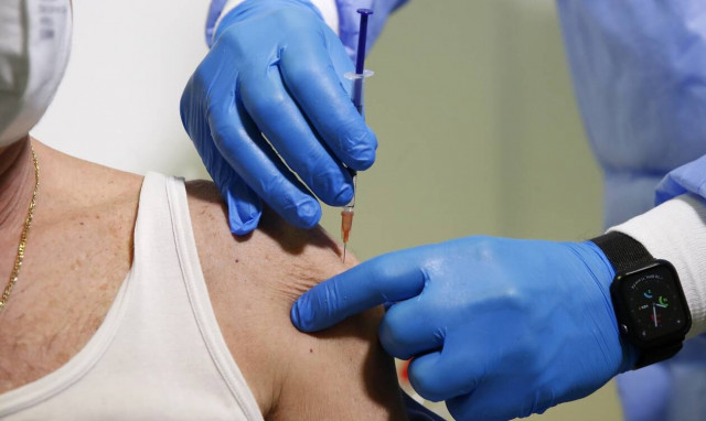 Κορονοϊός: Επιπλέον 100 εκατ. δόσεις από τη Pfizer στις χώρες της ΕΕ