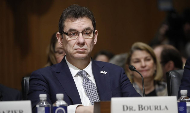 Εμβόλιο Pfizer: Συμφωνία με την Κομισιόν για 100 εκατομμύρια επιπλέον δόσεις μέσα στο 2021