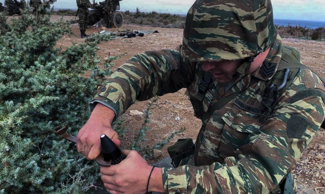 Ένοπλες δυνάμεις: Μέχρι 22/4 οι αιτήσεις για 1.600 θέσεις ΕΠΟΠ