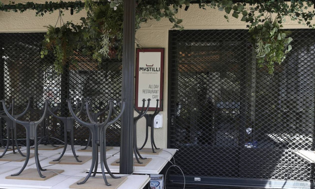 Εστίαση: Θα έπρεπε να είχε ήδη ανοίξει λέει η Λινού - Θα είχαν μειωθεί τα κρούσματα