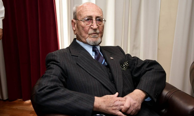 Απεβίωσε ο αντιπτέραρχος Γεώργιος Πλειώνης - Υπήρξε ένας από τους τελευταίους «αετούς» της ερήμου