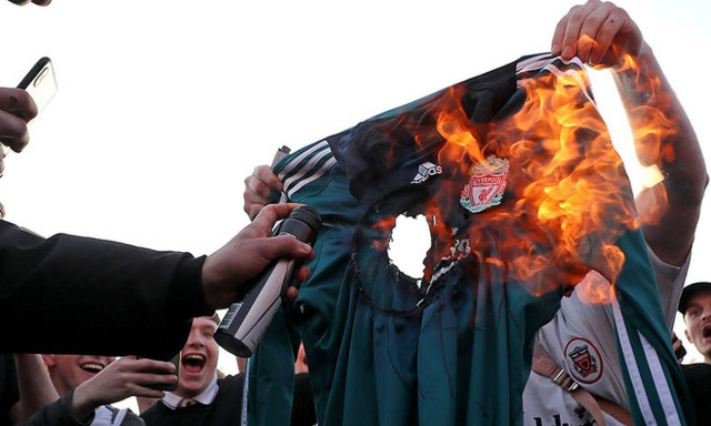 European Super League: Άρχισαν τα όργανα! - Πανό, καμένες φανέλες και... ιπτάμενα μηνύματα (vid+pic)