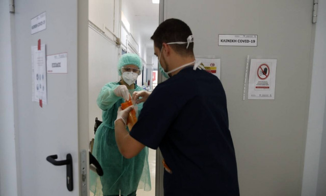 Κρούσματα σήμερα: 1.607 νέα ανακοίνωσε ο ΕΟΔΥ - 78 θάνατοι σε 24 ώρες, στους 847 οι διασωληνωμένοι