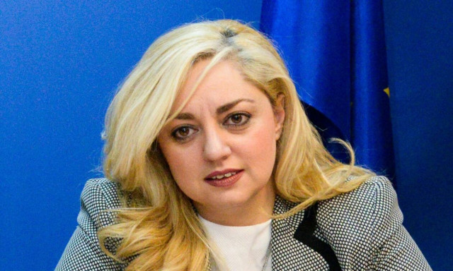 Στρατινάκη στο Newsbomb.gr: Τέλος εβδομάδας το 2ο self test σε εργαζόμενους- Τι ισχύει για τα θετικά