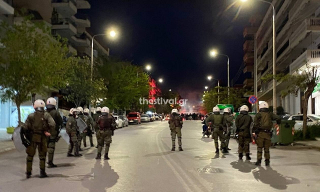 Θεσσαλονίκη: Ένταση μεταξύ οπαδών του ΠΑΟΚ και αστυνομικών δυνάμεων