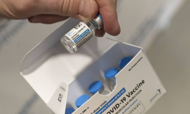 Η «σκακιέρα» των εμβολιασμών: Καθαρίζει το «τοπίο» των εμβολίων και των παρενεργειών