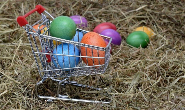 Πάσχα 2021: Ποιες ημέρες θα είναι κλειστά τα καταστήματα - Αναλυτικά το Πασχαλινό ωράριο