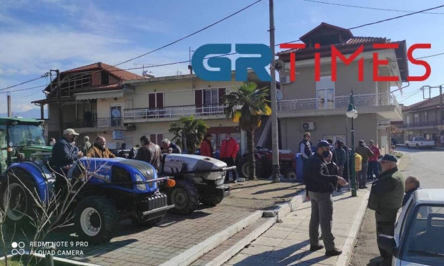 Μηχανοκίνητη πορεία από αγρότες της Πέλλας - Ζητούν άμεσες αποζημιώσεις από τον παγετό