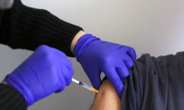 AstraZeneca - Johnson & Johnson: Τι γνωρίζουμε για τις θρομβώσεις που σχετίζονται με τα δυο εμβόλια