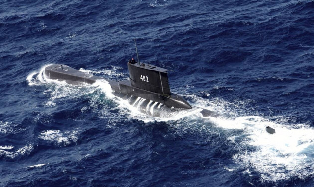 Ινδονησία: Εντοπίστηκε πετρελαιοκηλίδα στην περιοχή που χάθηκε το υποβρύχιο