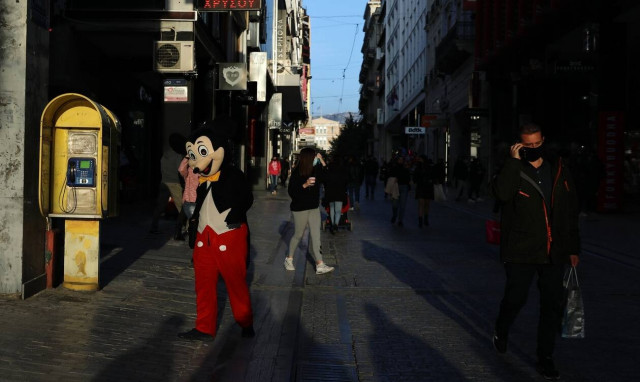 Λιανεμπόριο: Πότε καταργείται το SMS στο 13032 – Πώς θα γίνονται τα ψώνια