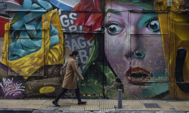 Καμπανάκι Θωμαΐδη για τα κορονοπάρτι: Αύξησαν το ιικό φορτίο - «Ακροβατούμε σε τεντωμένο σχοινί»