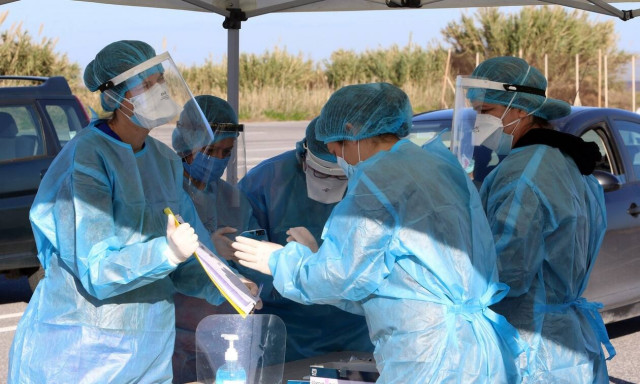 Συναγερμός από τα λύματα: Εκρηκτική αύξηση στο ιικό φορτίο στον Άγιο Νικόλαο